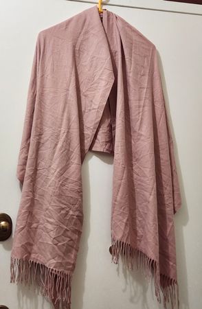 Foulard rose en cachemire avec franges occasion 