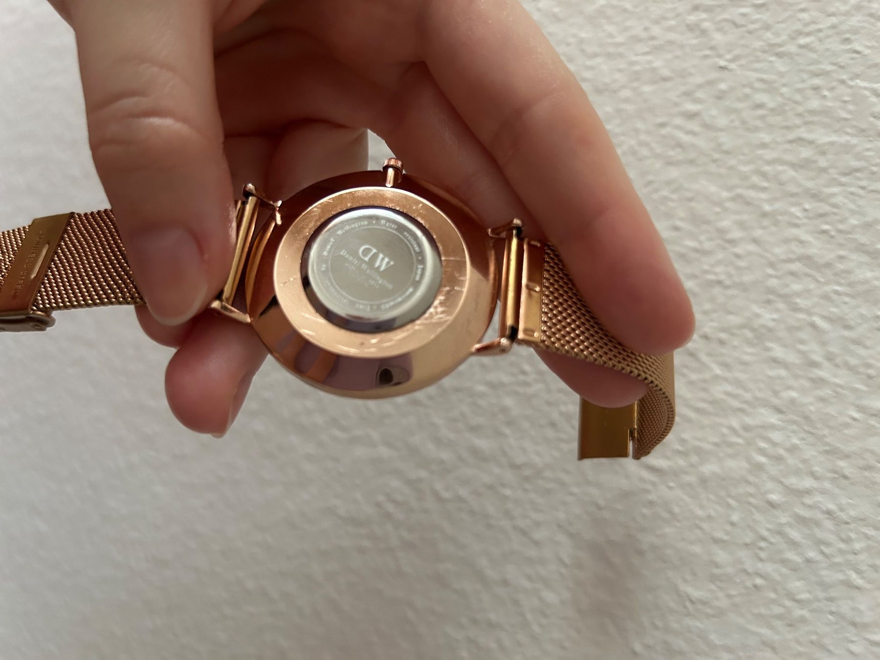Daniel Wellington Uhren: Daniel Wellington Uhr Gold – Gebraucht aus Uzwil von gab_2kx8 4