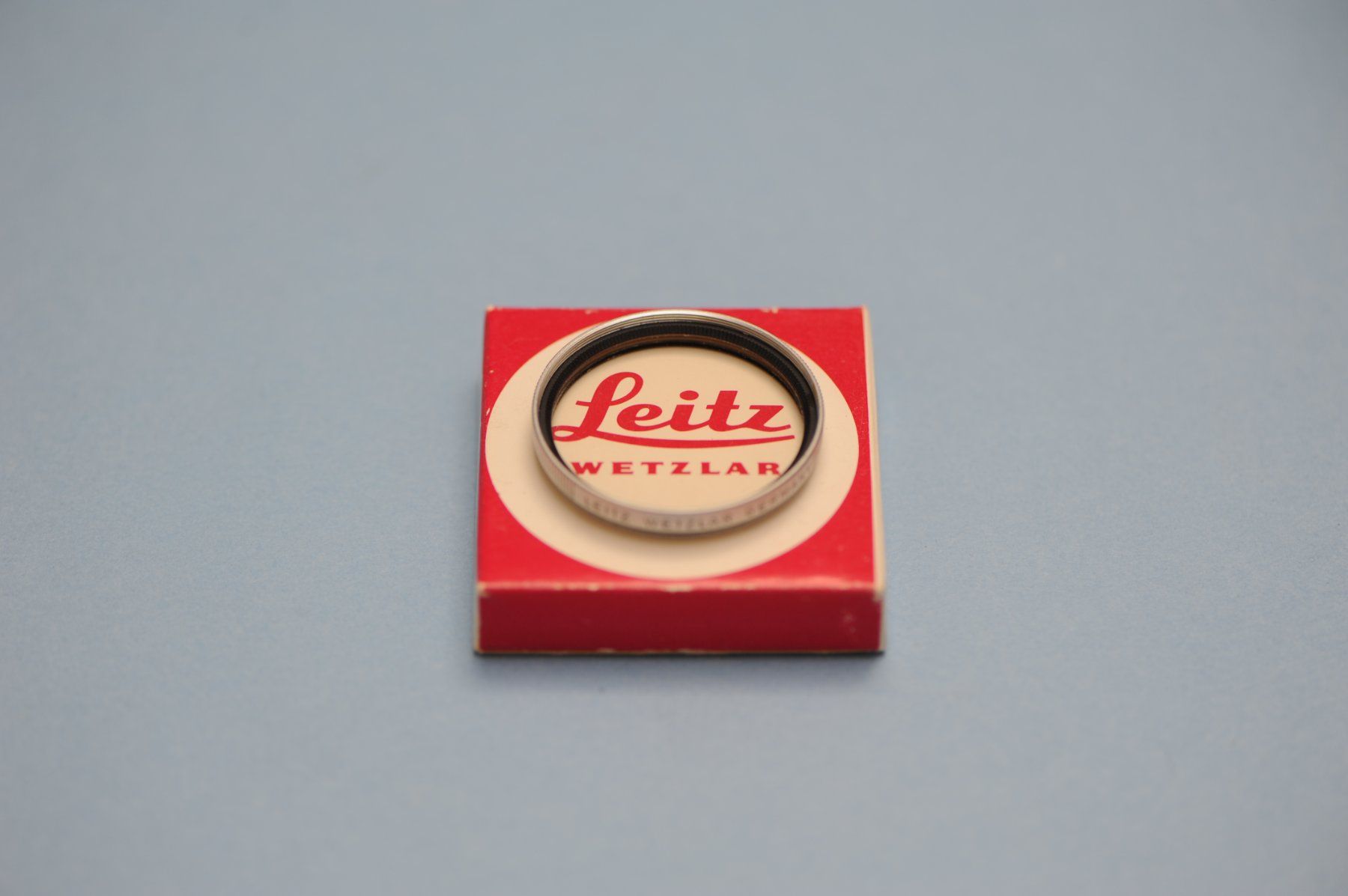 Leica Fotocamera: Leitz E39 UV-Filter für Leica M – Usato da Zürich venduto da Prathama