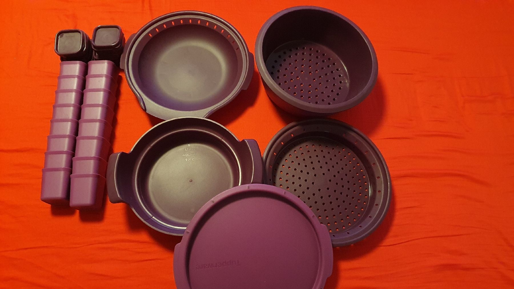 Tupperware Elettrodomestici da cucina: Tupperware Micro-CombiGourmet mit 16 Förmchen – Nuovo (secondo la descrizione) da Belp venduto da piccolo63