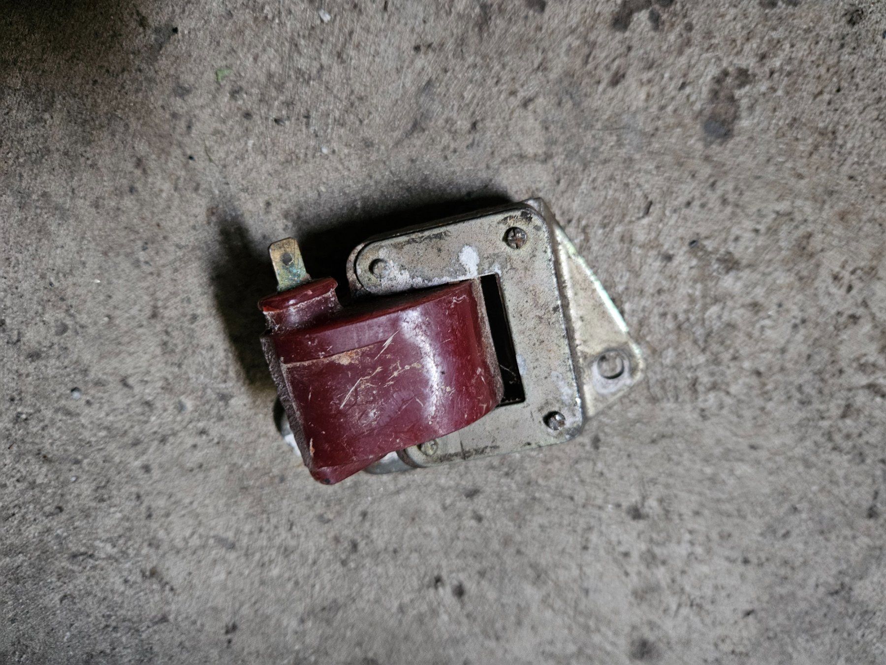 Piaggio Parti ricambio per ciclomotori: Piaggio Ciao Zündspule – Usato da Regensdorf venduto da Mischa88