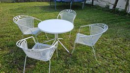 Gartenset, Metall, weiss, 4 Stühle + 1 Tisch, Top Zustand