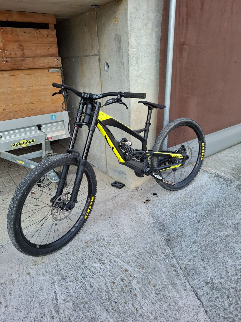 YT Vélos: Downhill Bike – D'occasion à Sargans par fab_9tnq