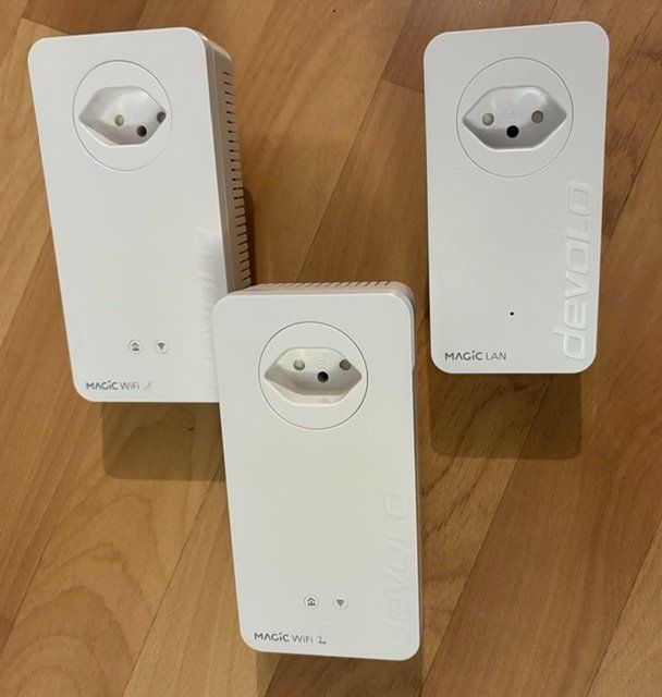 Devolo Unità & Adattatore: DEVOLO Magic 2 WiFi Starterkit inkl. Bedienungsanleitung – Usato da St. Margarethen TG venduto da Mapy1