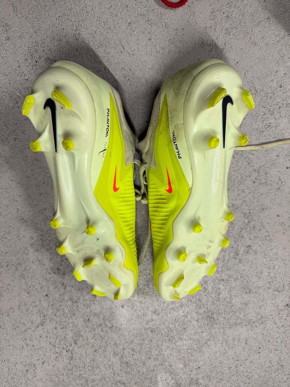 Nike Herrenschuhe: Nike Phantom 6 Low Pro FG – Gebraucht aus Embrach von Trendy24 2