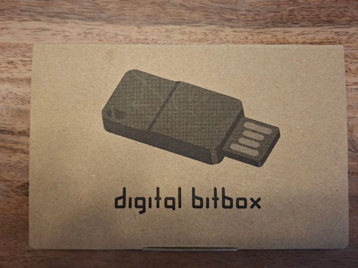 Chiavette USB: Digital Bitbox - Hardware Wallet - Neu & OVP – Nuovo e nell'imballaggio originale da Männedorf venduto da 12_Angry_Doughnuts