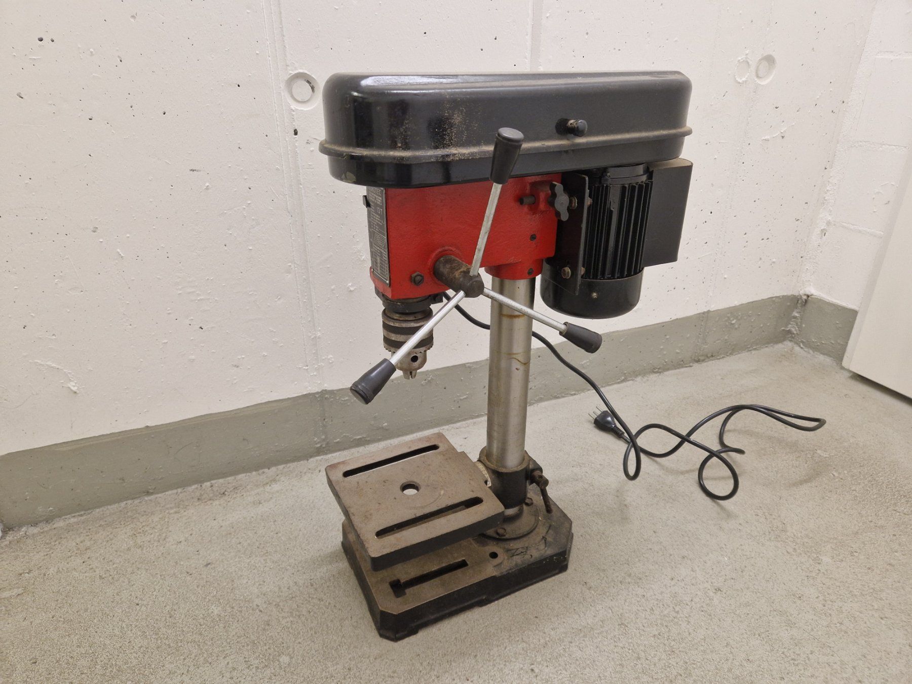 Perceuses: Tischbohrmaschine Eurotec – D'occasion à Winkel par Moizi