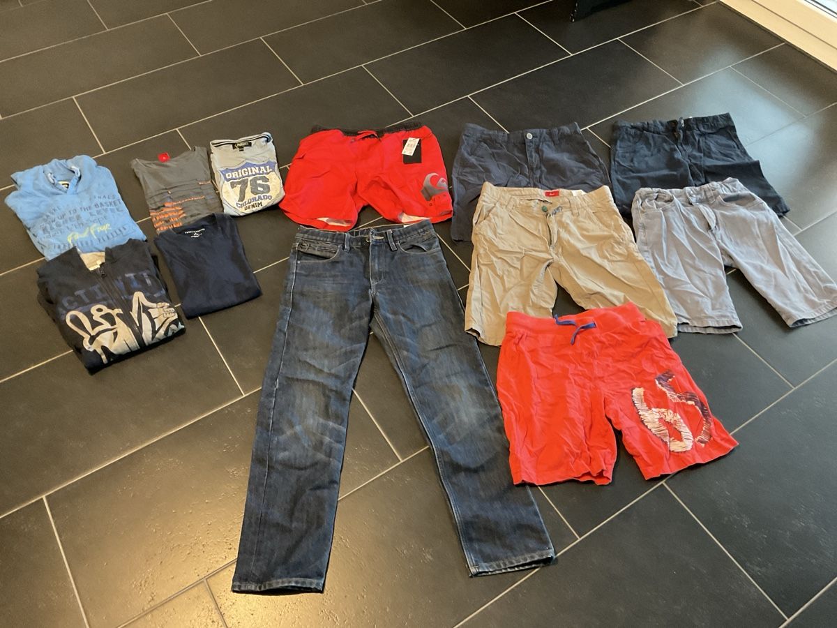 Ensembles coordonnés: Kleiderpaket Junge, Gr. 152 – D'occasion à Hubersdorf par Deco1971