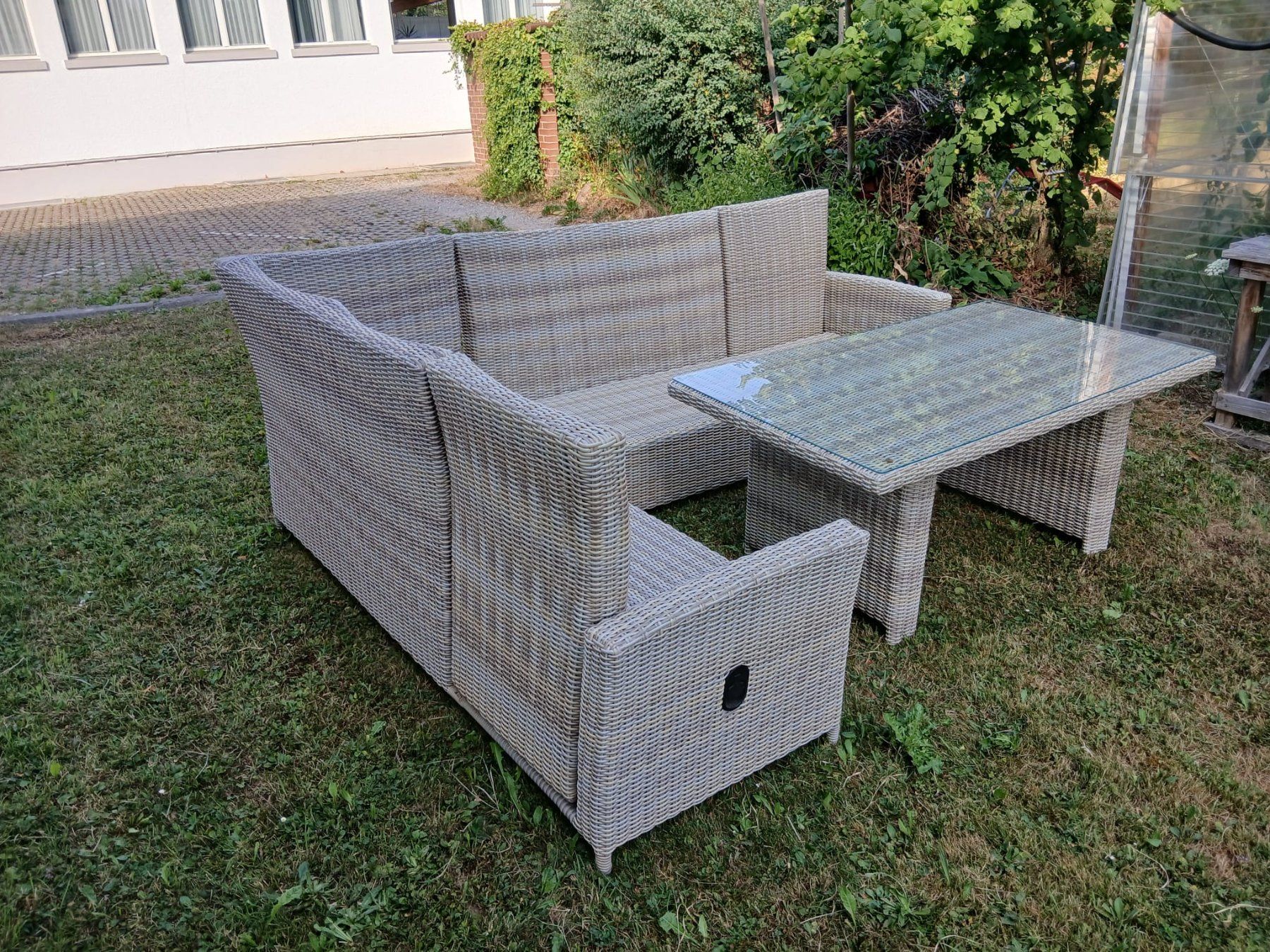 Set di tavolo e panche: Gartenmöbel Lounge zu verkaufen – Usato da Bern venduto da Alea6892 3
