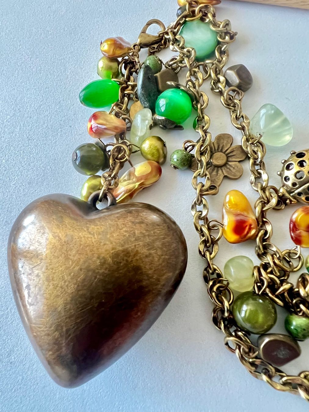 Catenine: Boho Statement-Kette XXL Herzanhänger Perlmutt & Echt-Perlen – Usato da Ruswil venduto da artbyhand 4