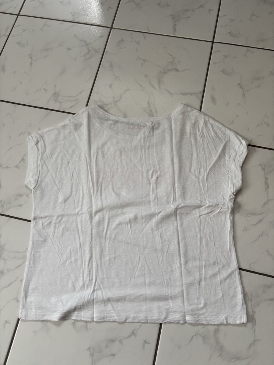 Camicette, T-shirt & Top: Maglietta  – Nuovo (secondo la descrizione) da Schwyz venduto da Francesca54 2