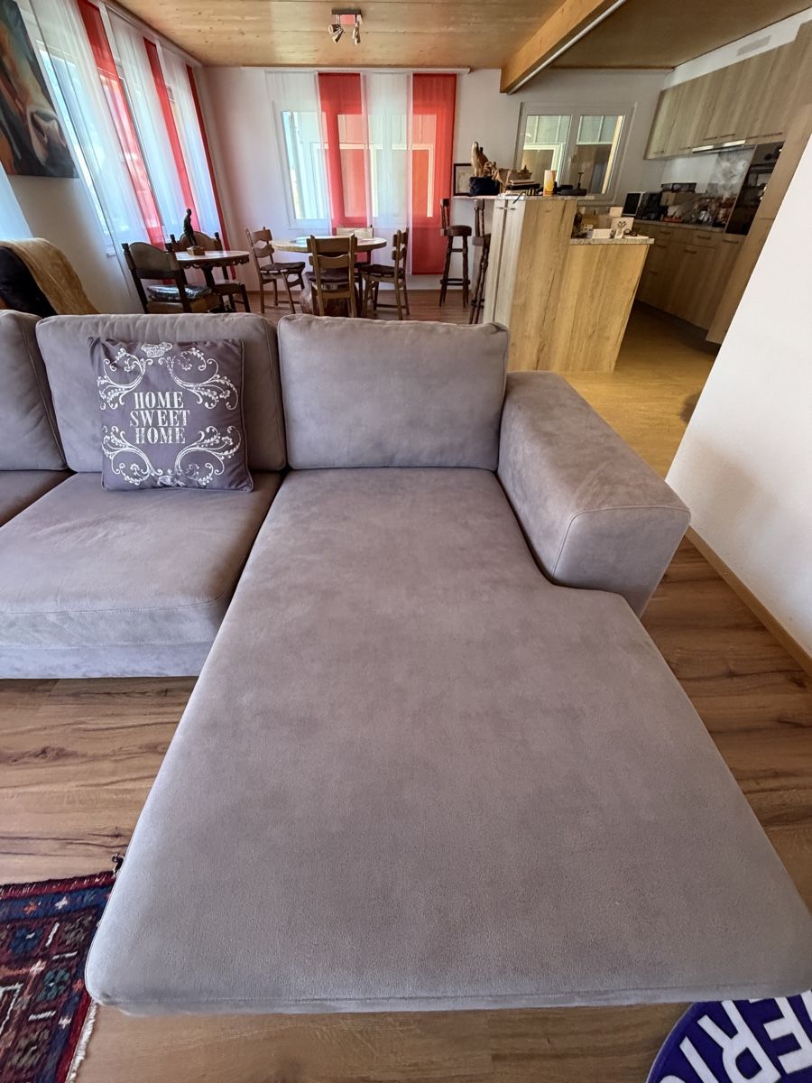 Divani: Ecksofa hellbraun gebraucht – Usato da Meiringen venduto da Sokajina 1