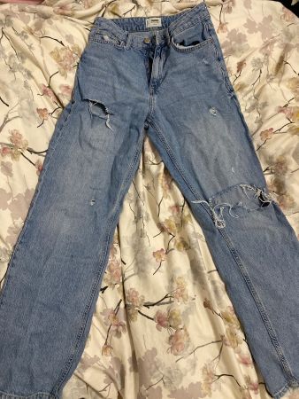Damen-Jeans mit Löcher