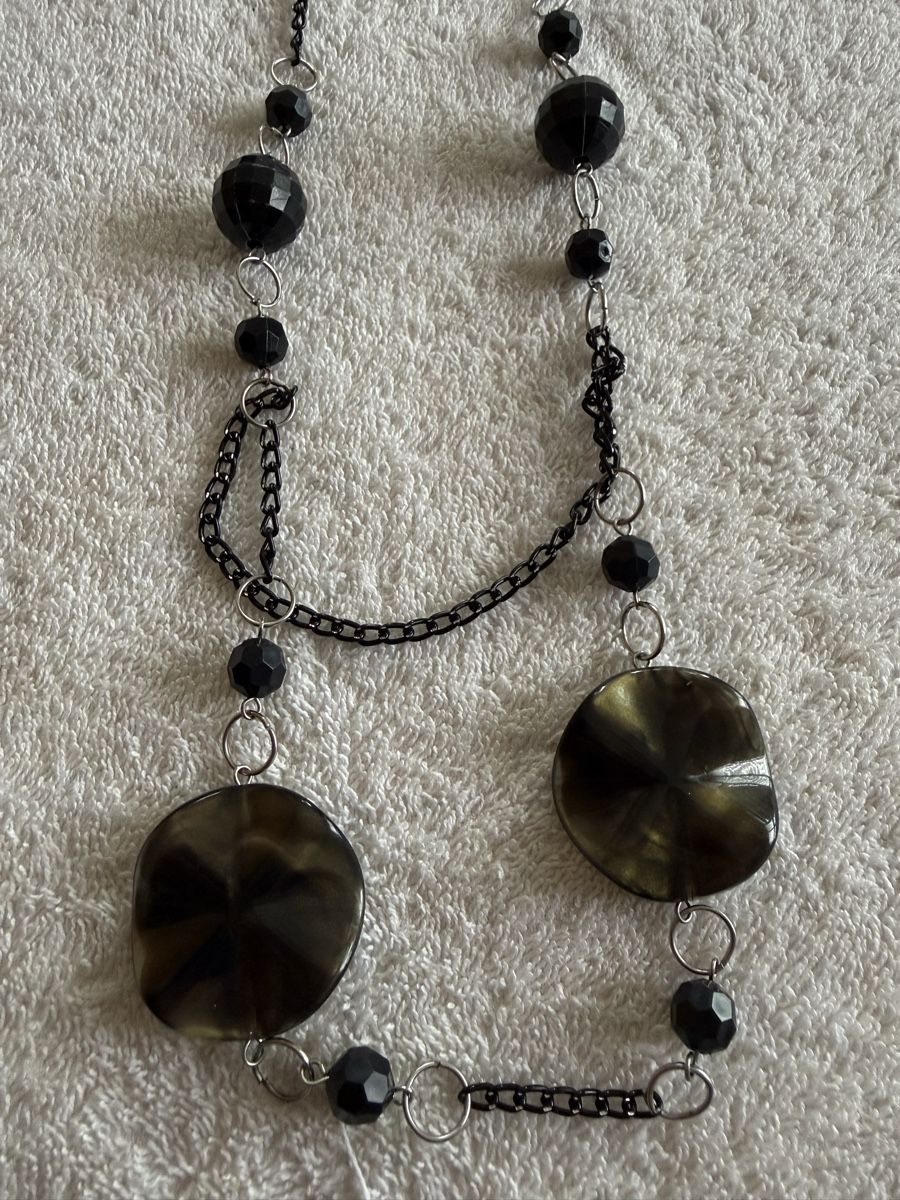 Altri gioielli: Lange Kette schwarz mit Perlen Modeschmuck – Usato da Affoltern am Albis venduto da jonas1009 1