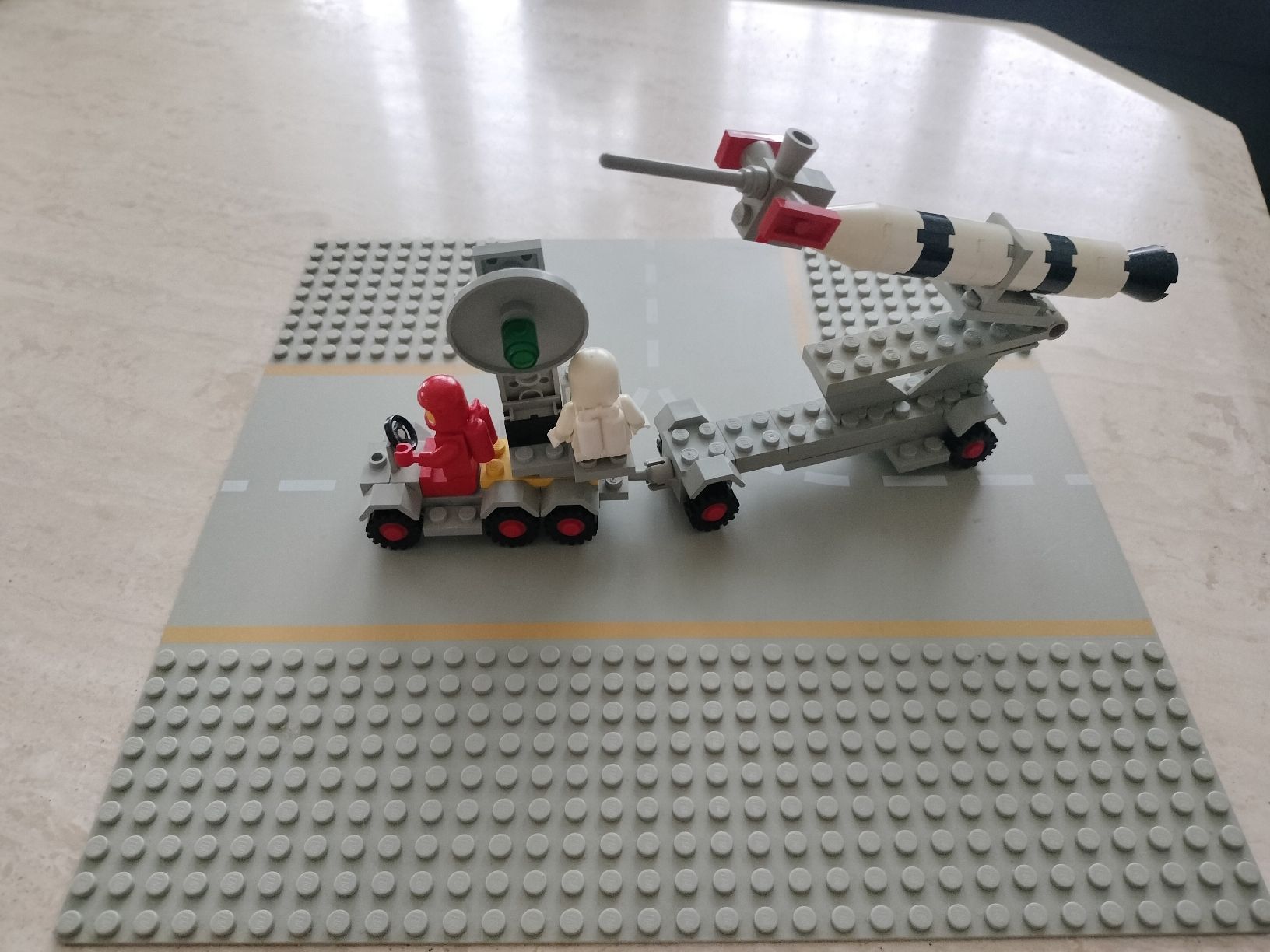 Lego Giocattoli: Lego-space Mobile Rocket Launcher – Usato da Zell ZH venduto da inf_qs98