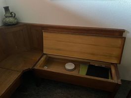 Panca angolare in legno