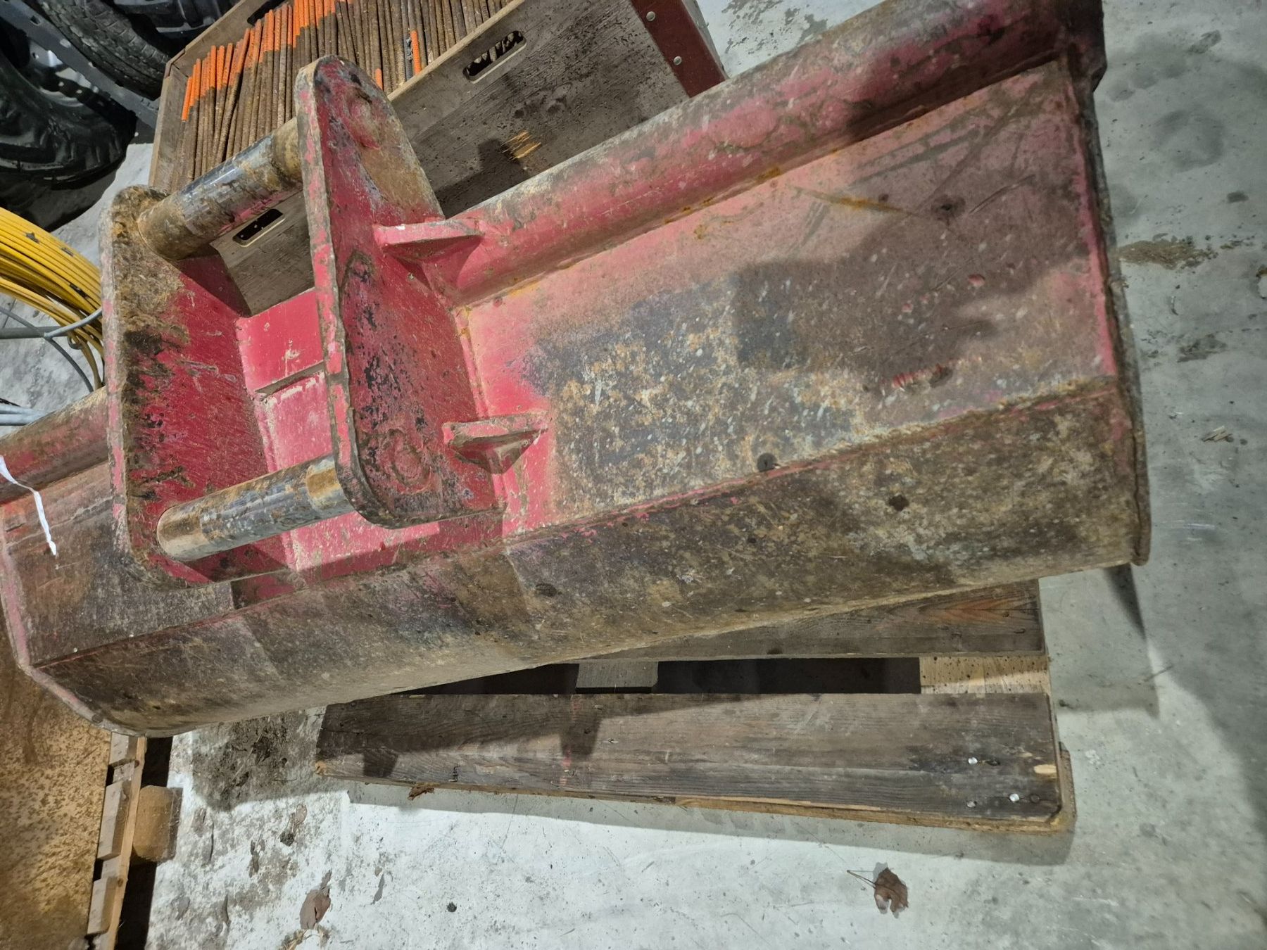 Escavatori: Planielöffel zu 12-15to Bagger Aufnahme Martin zu Tb 1140 – Usato da Büren an der Aare venduto da rentus 1