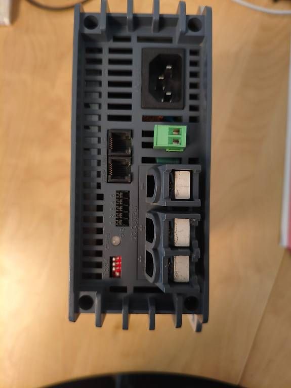 Dometic Ladegeräte: Dometic PerfectCharge MCA 1235 35A/12V – Gebraucht aus Sumiswald von Mr.Paescu 1