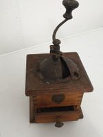 Antike Kaffeemühle