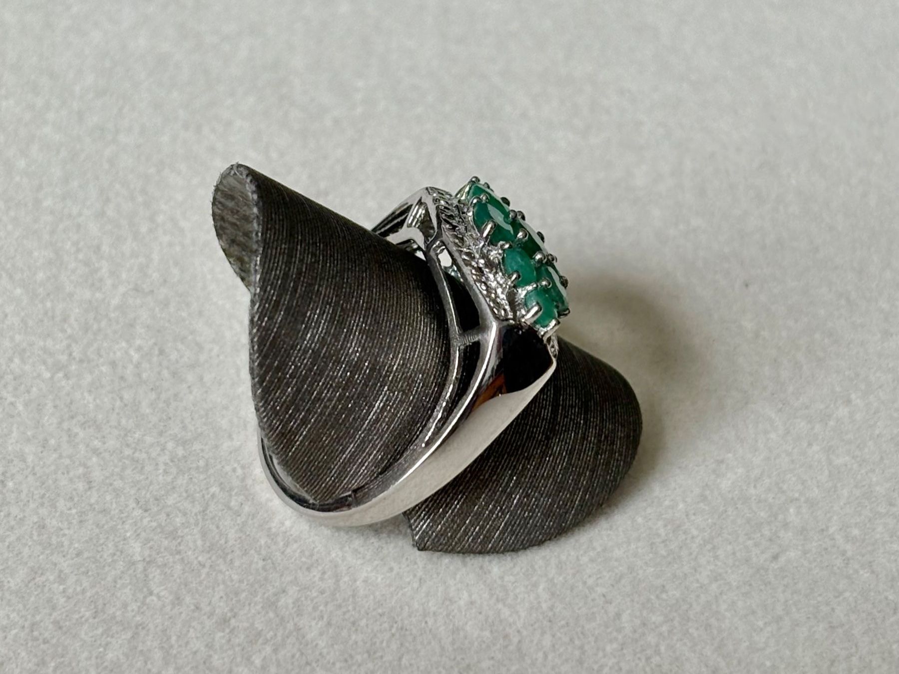Anelli: Ring Smaragd, Silber 925, Gr. 59, NEU – Nuovo (secondo la descrizione) da Brugg AG venduto da lau_9rvy 4