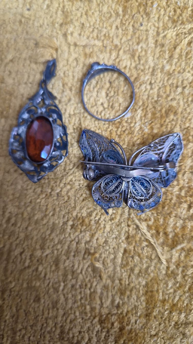 Altri gioielli: Schmuck Set Brosche Anhänger Ring antik – Usato da Kölliken venduto da MissesBossTop1 3