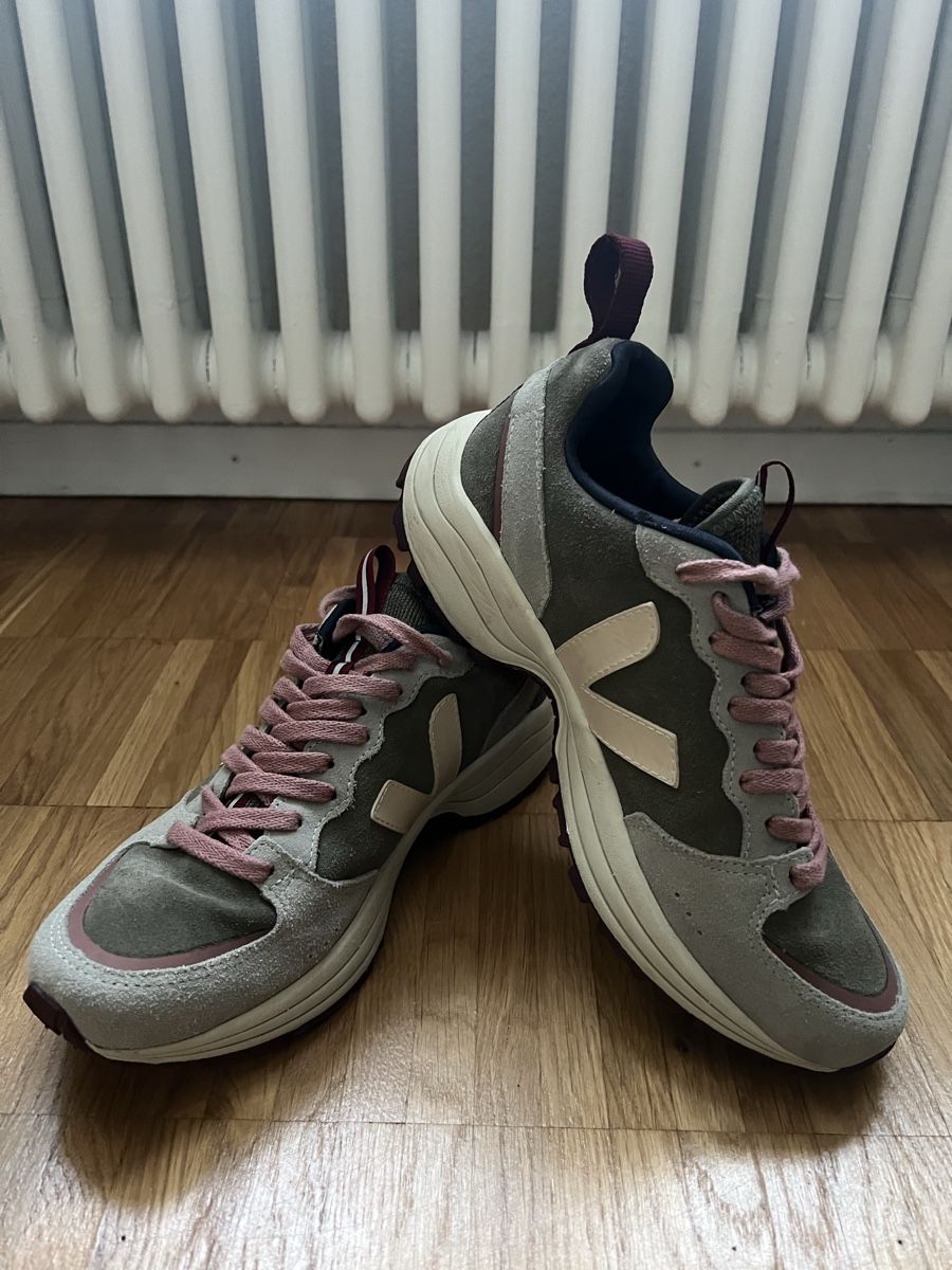 Veja Scarpe da donna: Veja Venturi Sneakers - Size 41 – Usato da Zürich venduto da The_Renew_Project