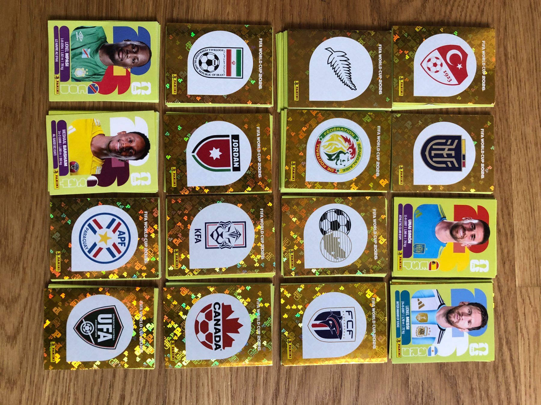 Panini Carte collezionabili: Panini Sticker Pack: 16 Teams, Messi, .. 190+ Sticker – Nuovo (secondo la descrizione) da Versoix venduto da santazurich 1