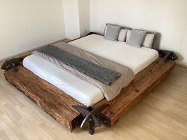 Balkenbett Massivholz. auf tutti ohne gebühren