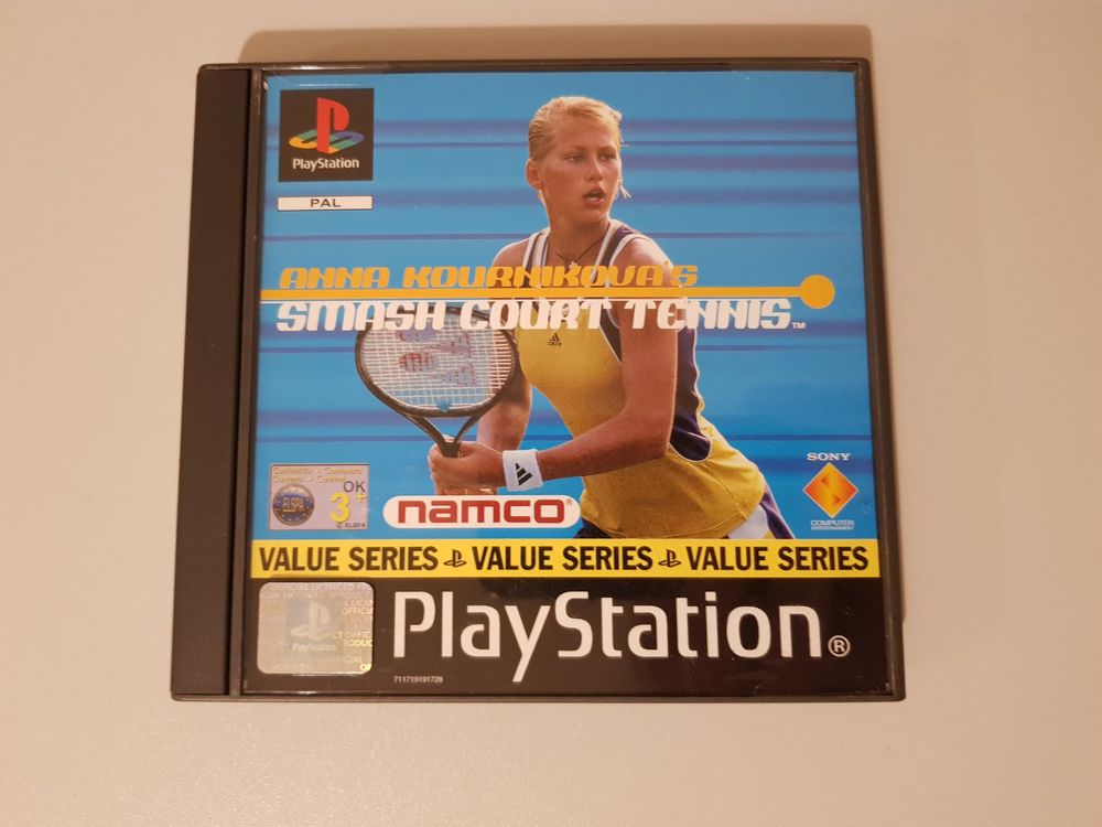 Anna Kournikova's Smash Court Tennis Sur PS1 – Boîte Abîmée Mais Jeu Fonctionnel