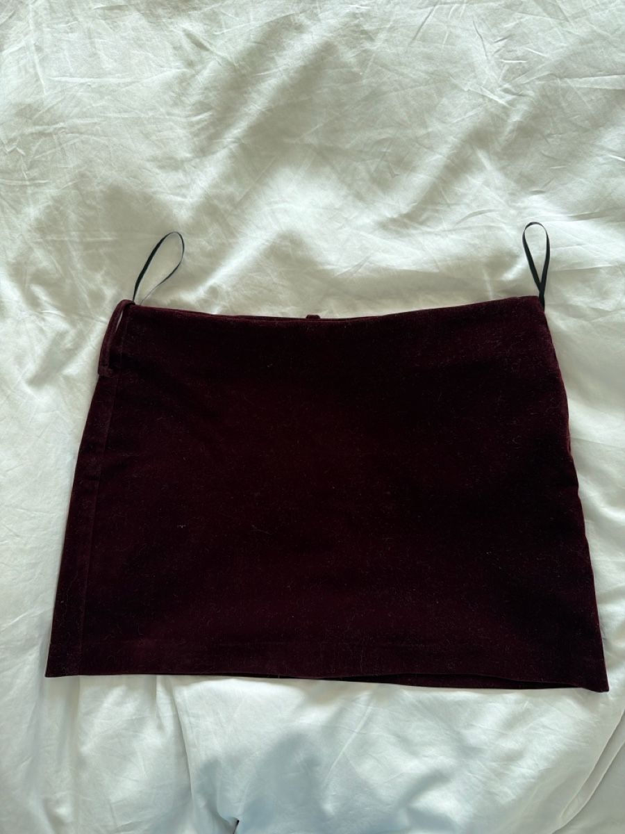 Gonne: Burgundy Velvet Mini Skirt – Nuovo (secondo la descrizione) da Stallikon venduto da RTagel