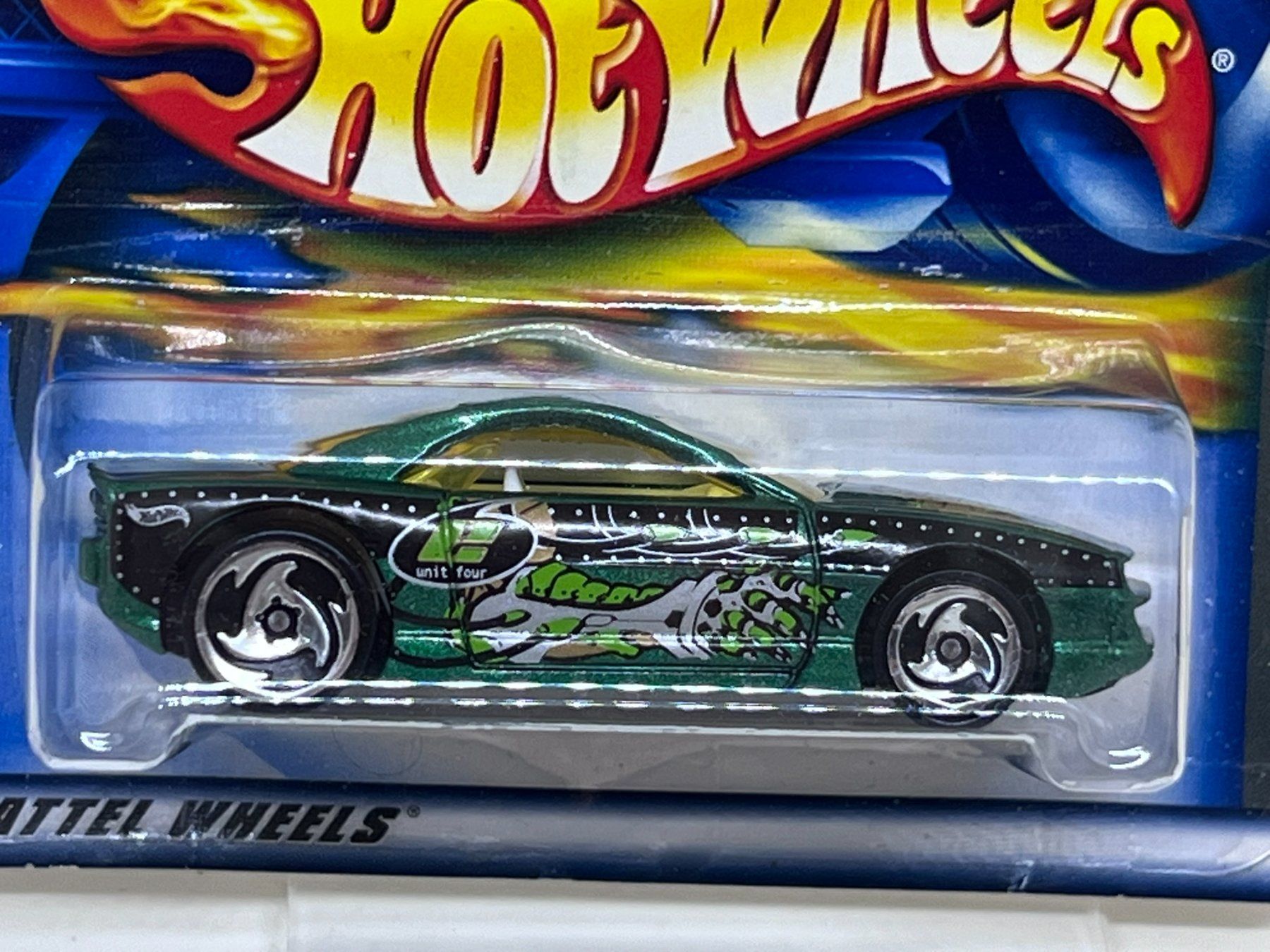 Hot Wheels Modellini d'auto: Hot Wheels Muscle Tone – Nuovo e nell'imballaggio originale da Wildegg venduto da LaaBoutique 1