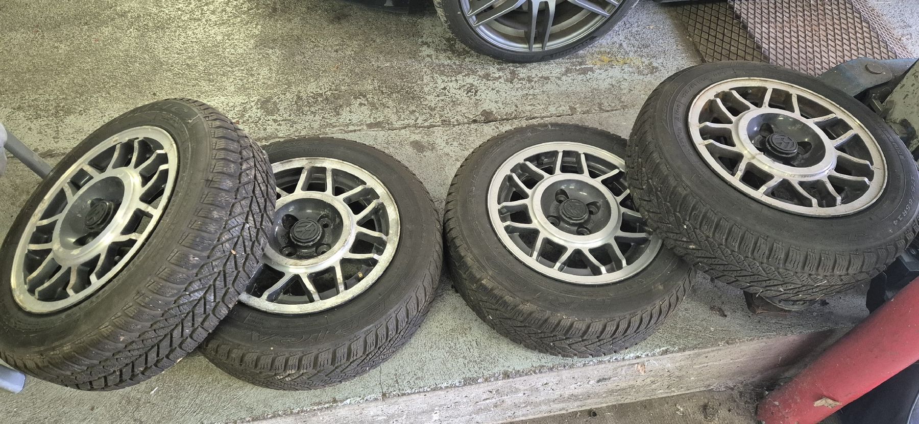 Volkswagen Cerchioni: Golf 1 Cabrio Felgen – Usato da Hausen am Albis venduto da David_92