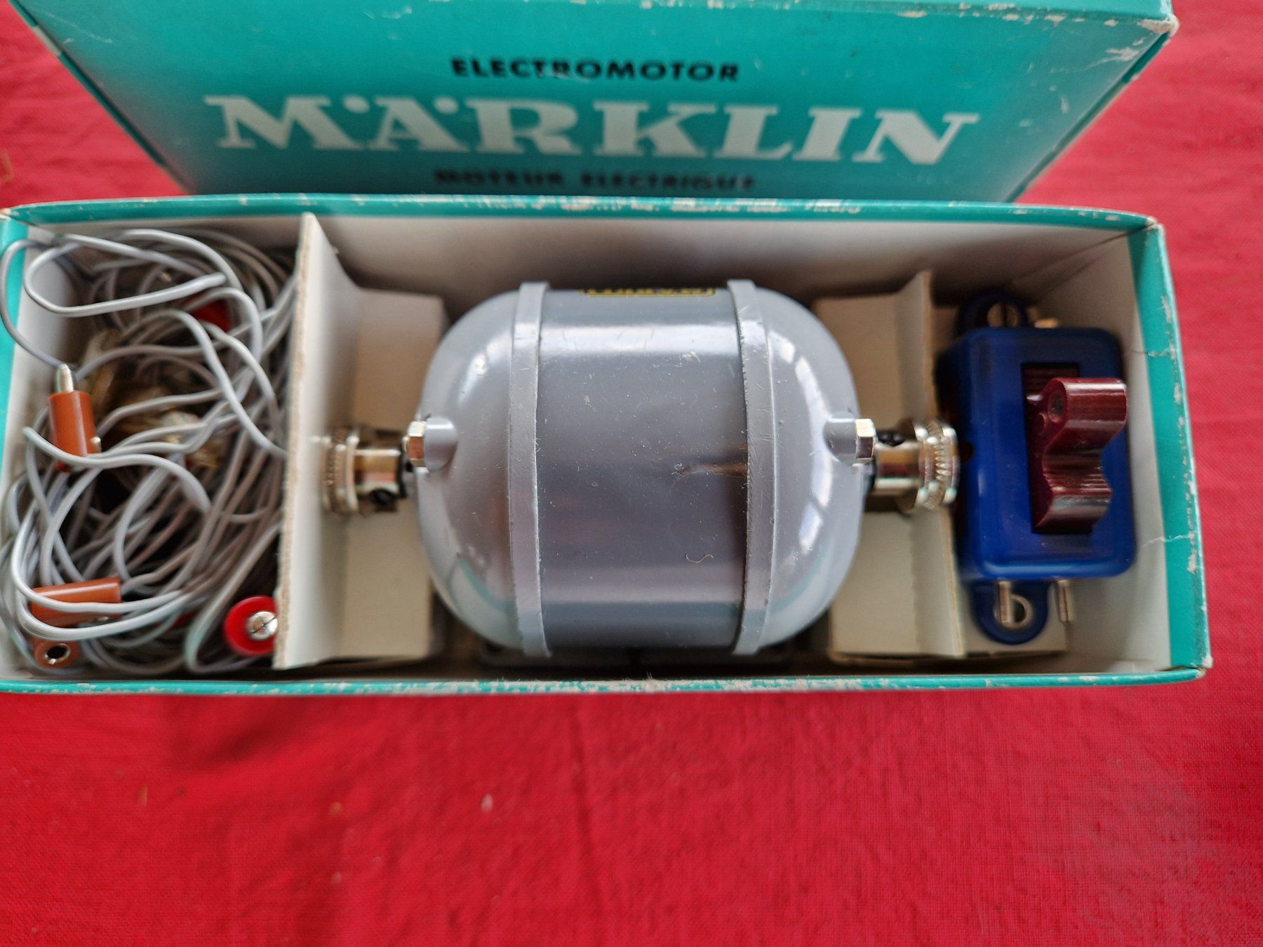 Motoren: Märklin Elektromotor OVP / 1072 mit Transformator – Gebraucht aus Wädenswil von tome70 1