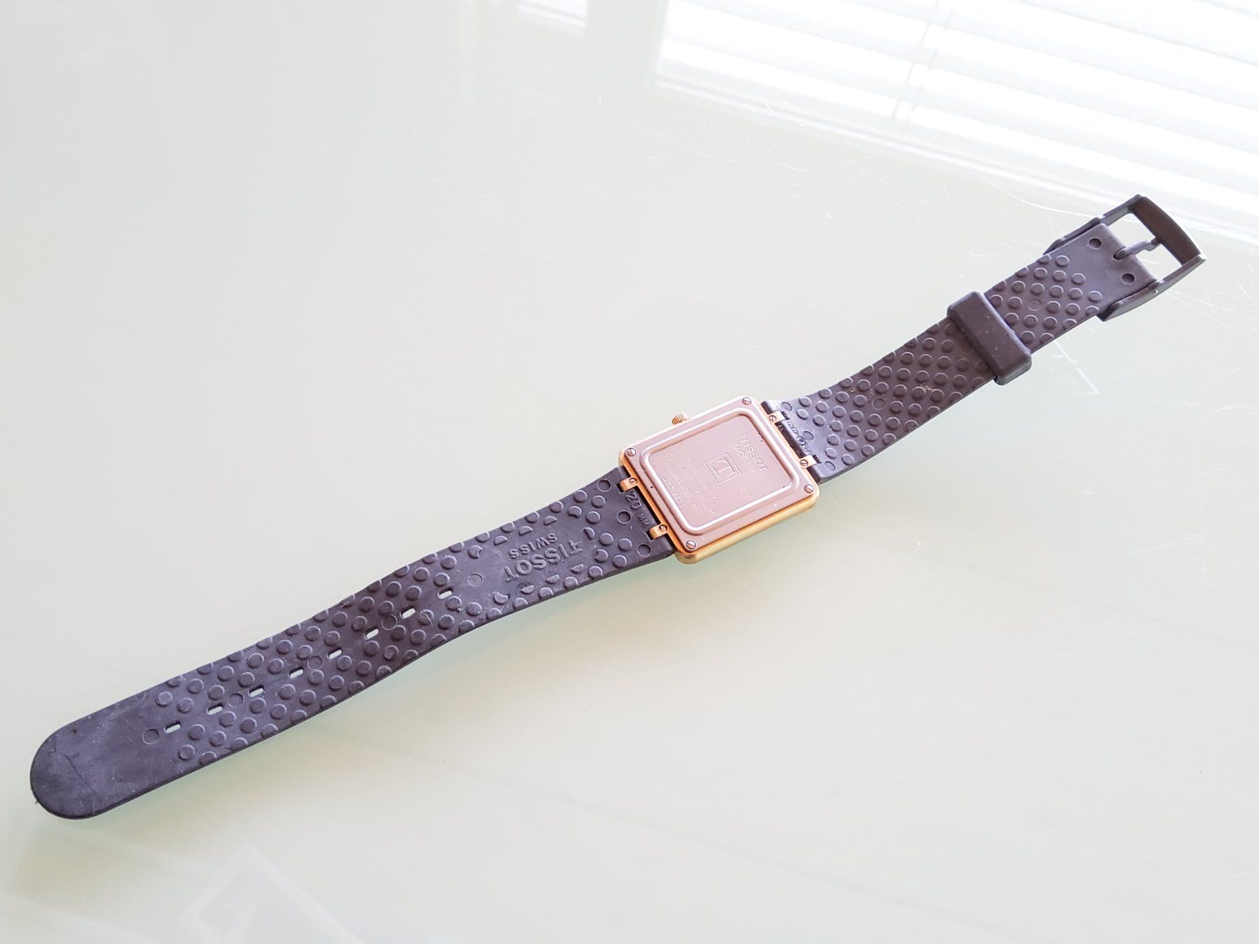 Tissot Montres: Montre bracelet Tissot Twotimer  – Défectueux à Malleray par Broc-Mo 2