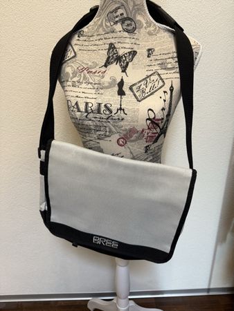 BREE Umhaengetasche/Kuriertasche