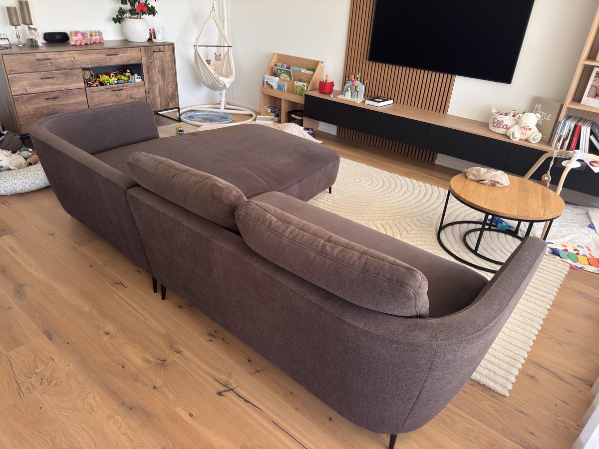 Sofas: Modernes Ecksofa - pflegeleicht und bequem – D'occasion à Kappel SO par larisaceline 2