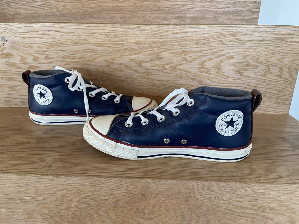 Chaussures hommes: Schuhe CONVERSE All Star Gr. 36 – D'occasion à Lützelflüh-Goldb par N.H. 6