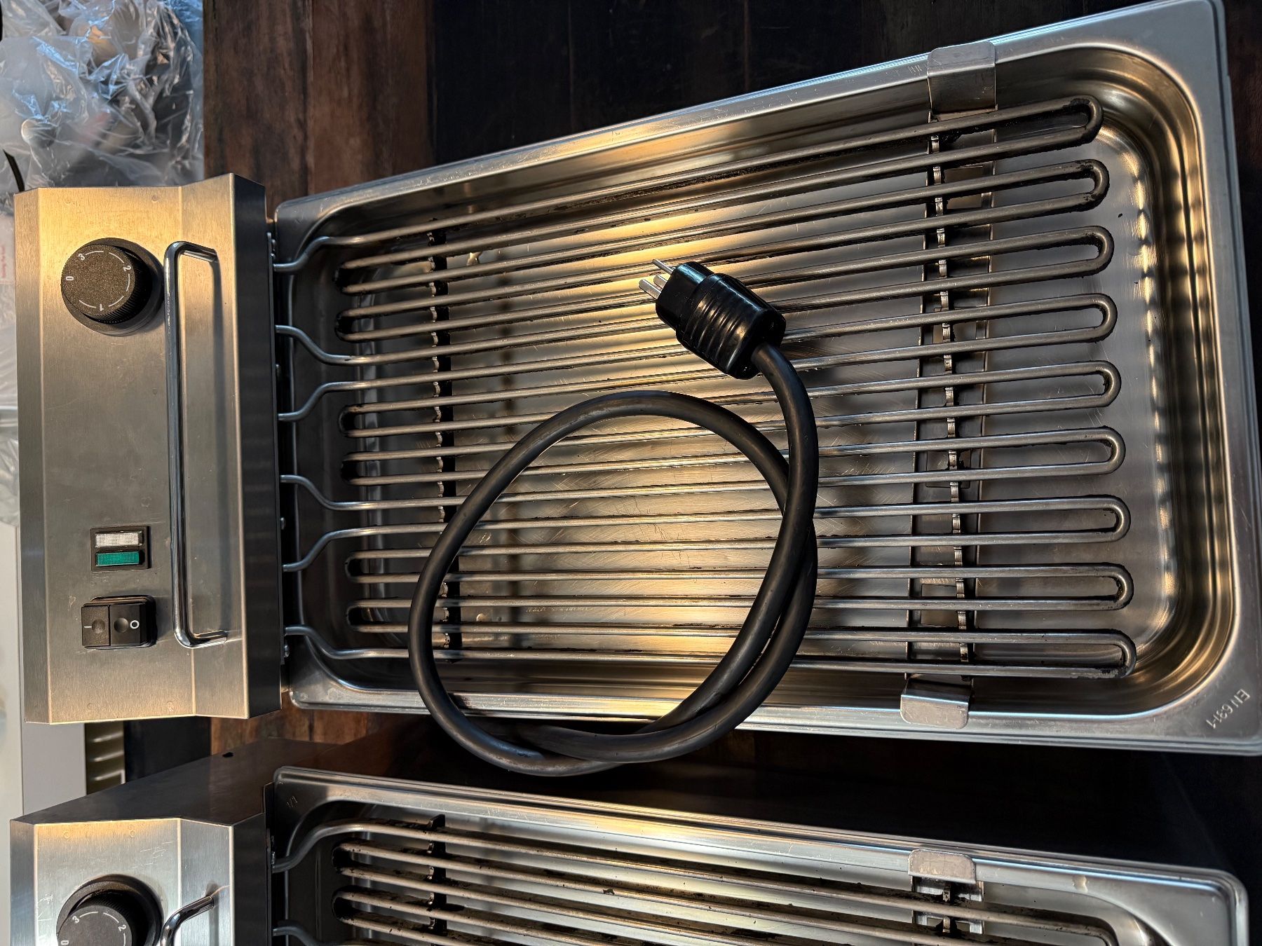 Bartscher Grills: Bartscher Wassergrill Profi – Gebraucht aus KLOTEN von brugz16 1