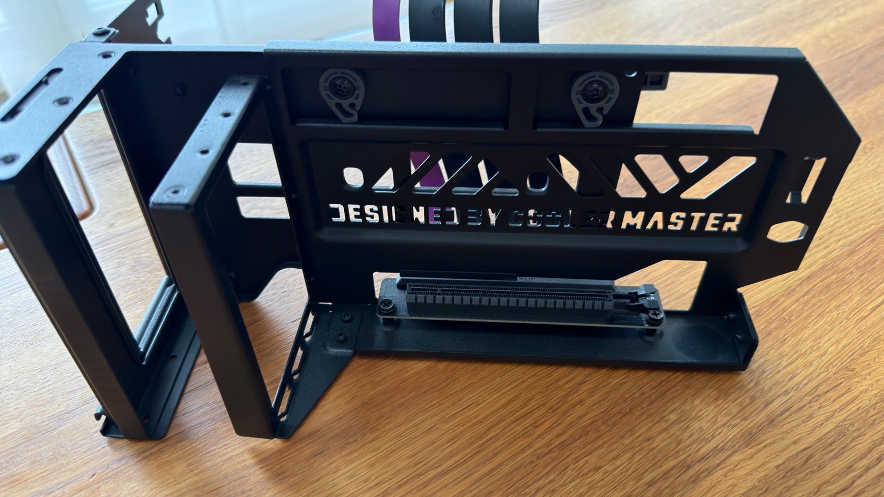 Schede grafiche: Cooler Master Vertical GPU Holder Kit V3 | PCIe 4.0 Riser | – Usato da Ruswil venduto da Padrino13 2