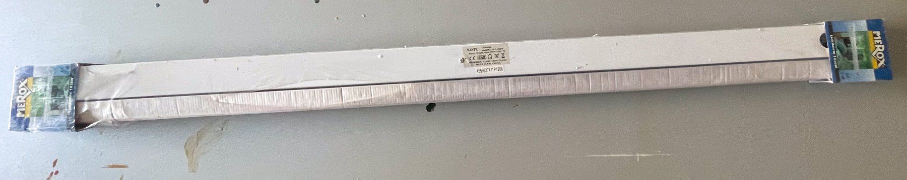 Lampadari & plafoniere: MEROX Lichtleiste 1x36W – Usato da Bülach venduto da sabrista