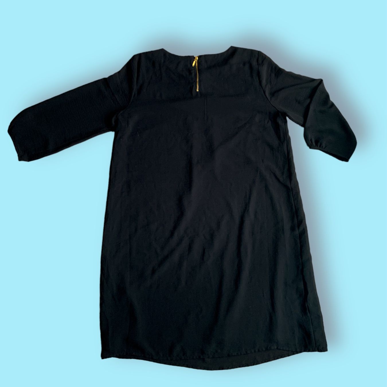 H&M Robes: Black flowy dress – D'occasion à Basel par demonbaby2222 1