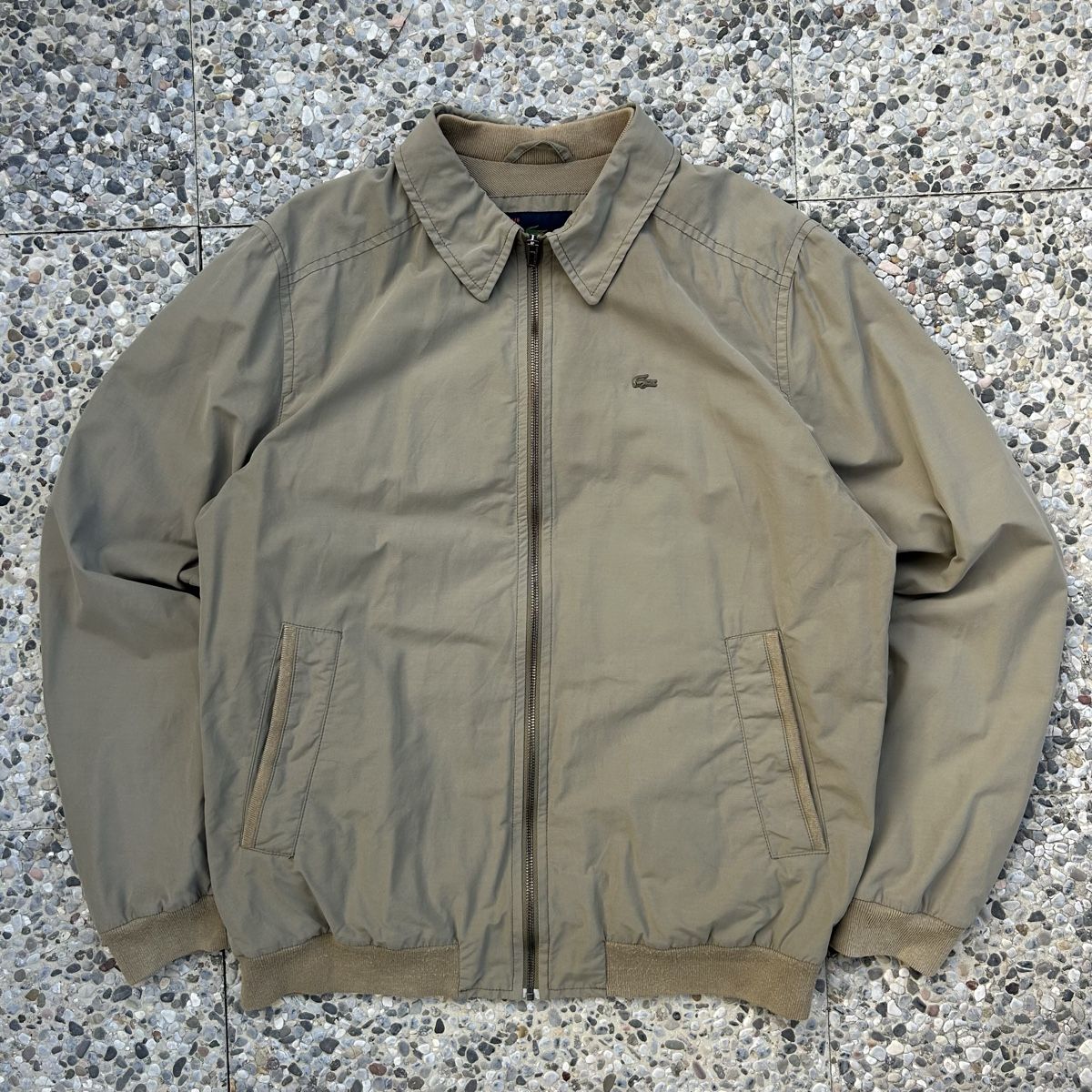 Lacoste Vestes: Vintage Lacoste Harrington beige jacket – D'occasion à brent par fukusapes