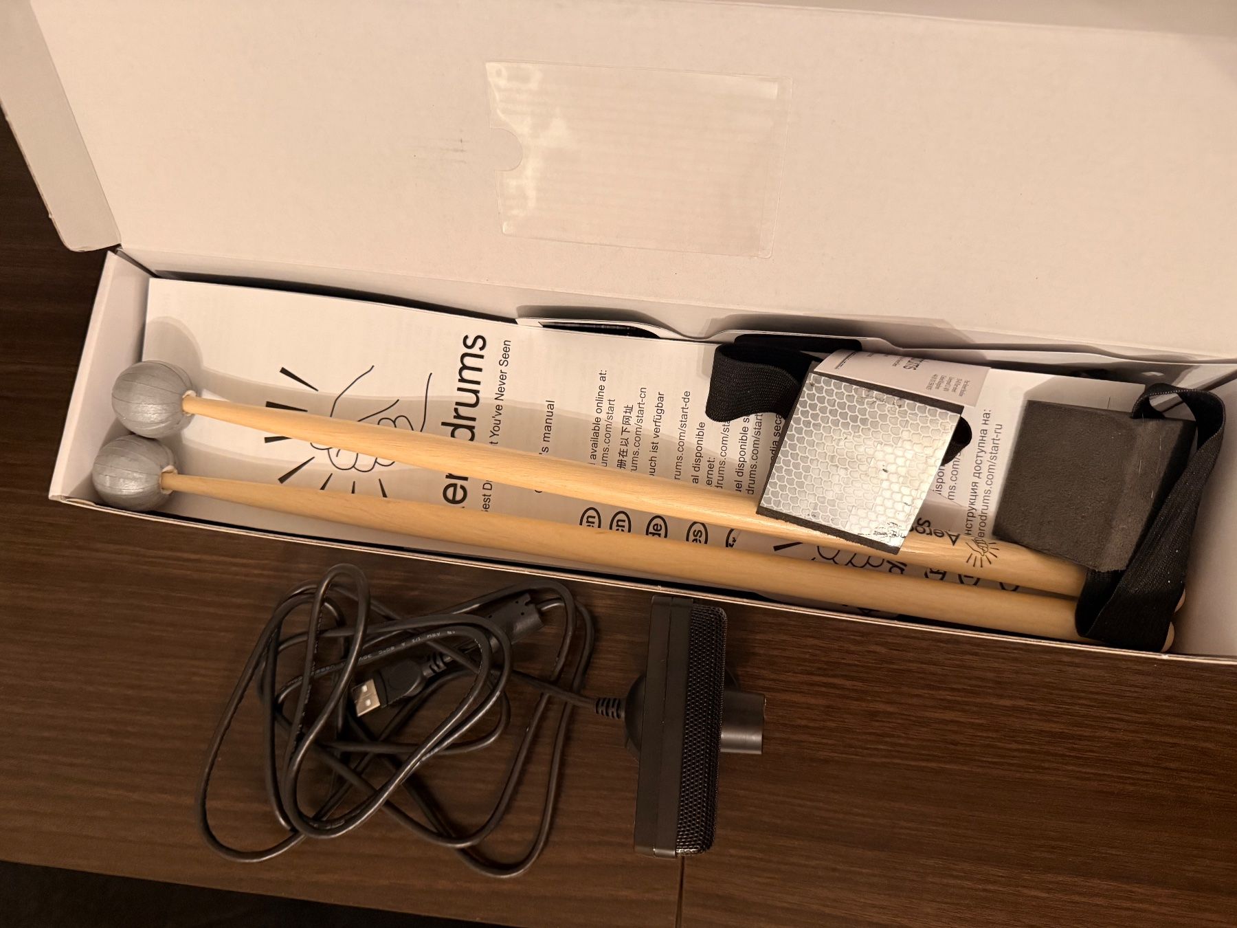 Strumenti musicali: Aerodrums Air Percussion Set – Nuovo (secondo la descrizione) da Stettlen venduto da hal_fdz6 2