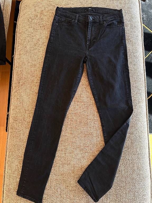 Jeans: Jeans Seven – Usato da Pfäffikon SZ venduto da Netiretta