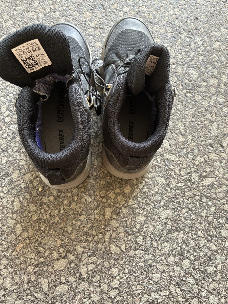Adidas Chaussures hommes: Adidas Terrex Gr. 31 – D'occasion à Rapperswil SG par tol_bg92 3