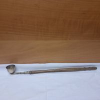 Langer Kerzenlöscher mit schönem Holzgriff