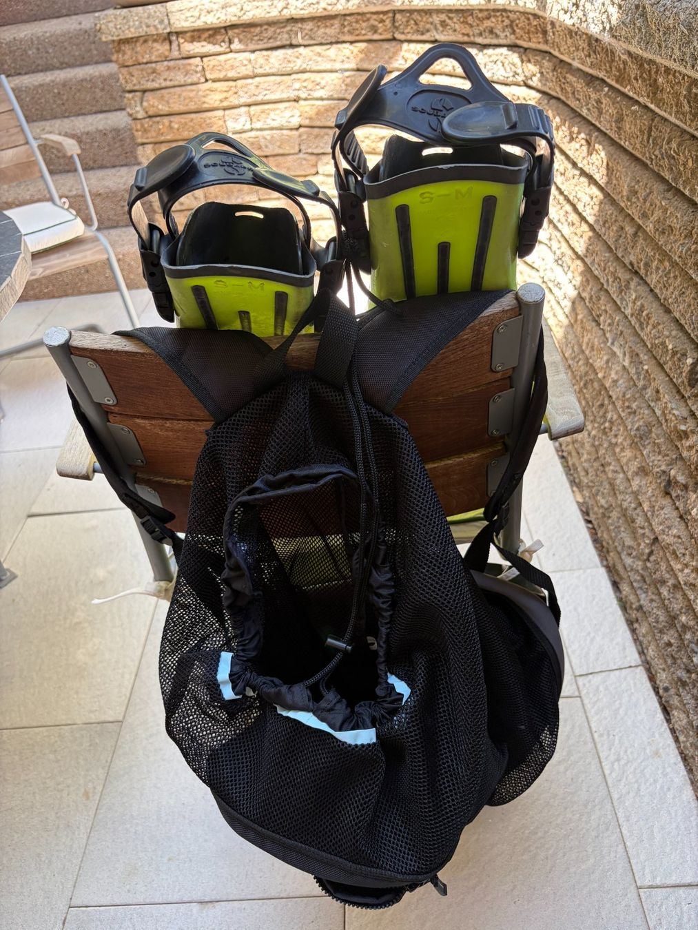Mute per immersioni: Equipement de plongée : palmes, chaussons, gants, sacs – Usato da Borex venduto da move2011