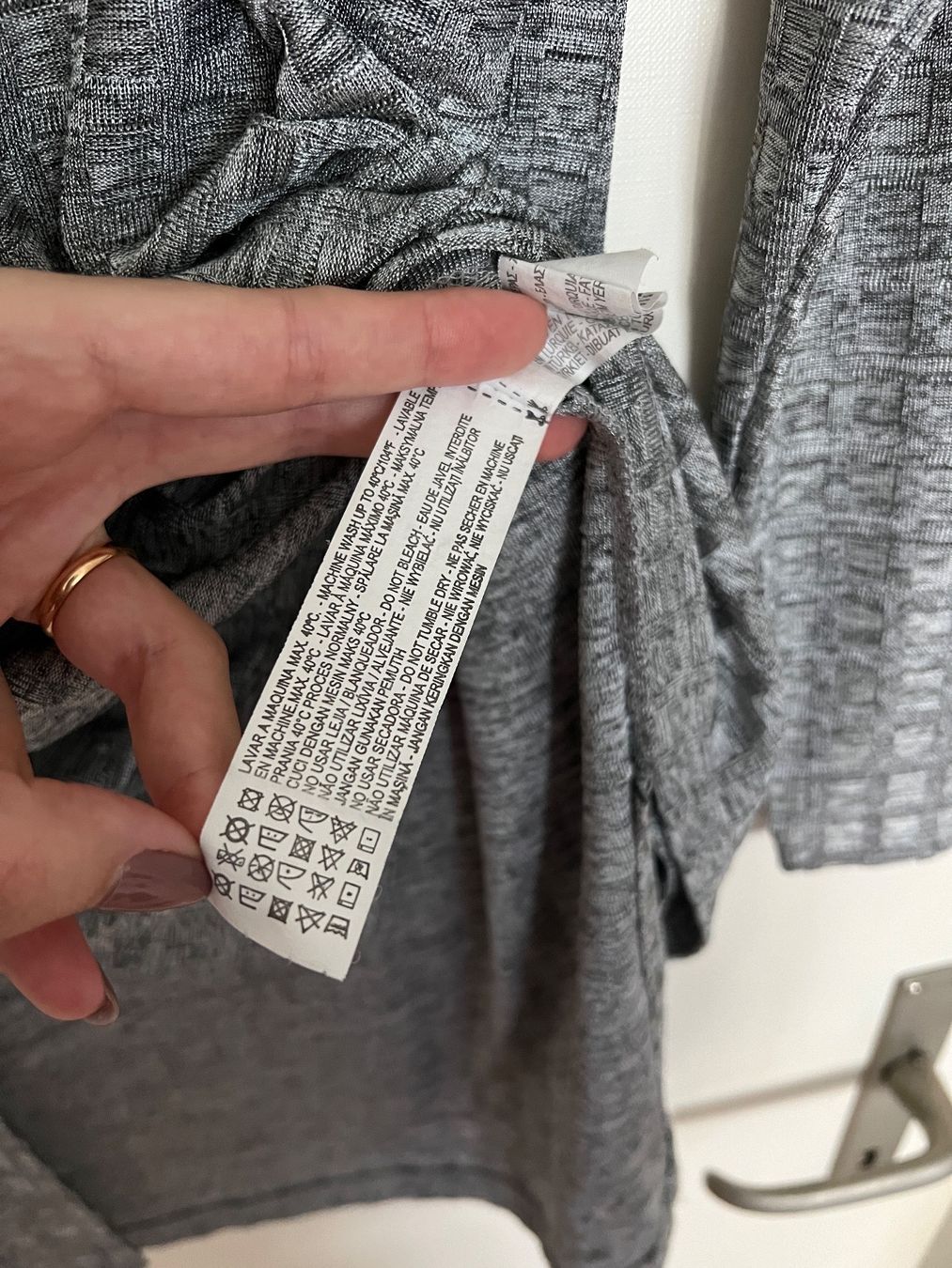 Zara Maglioni & Felpe: ZARA Jumper EUR M – Usato da Horgen venduto da linuxrp 3