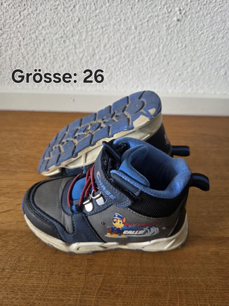 Schuhe für Jungen: Kinder Schuhe 23, 25, 26, 27 – Gebraucht aus Merenschwand von s_19le20 8