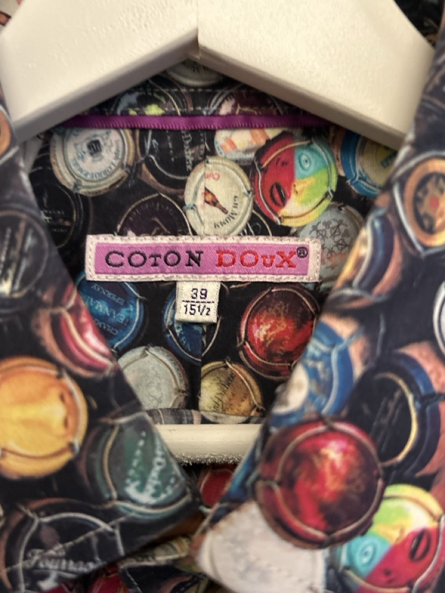 Camicie: Unique Cotton Jacket with Quirky Bottle Cap Print, Size M – Usato da St. Gallen venduto da tim_6btw 1